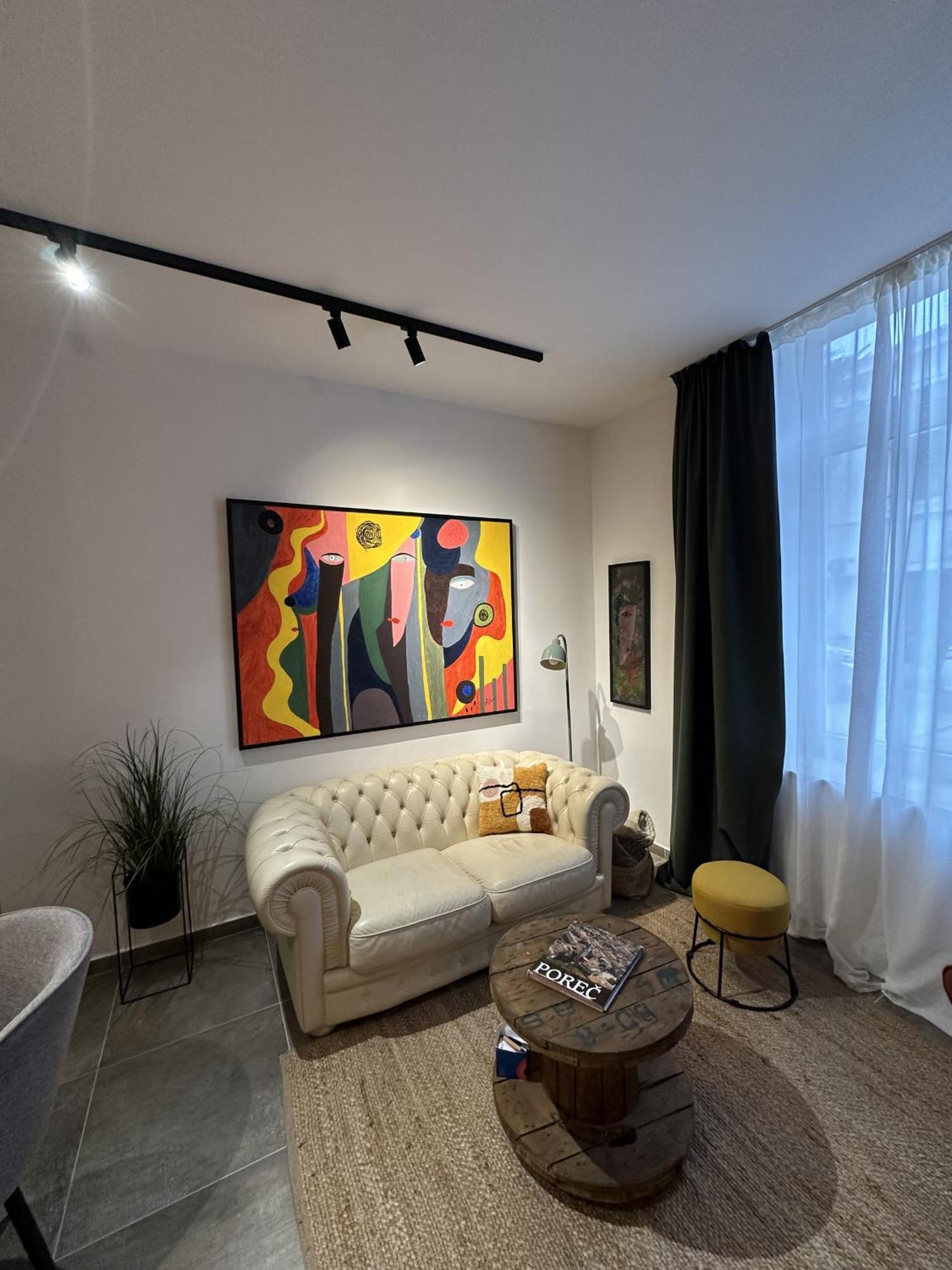 Apartments Urban โปเรช ภายนอก รูปภาพ